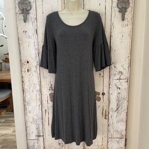 Matilda Jane Sz. Small Womans Gray Bell Sleeve Oversized Shift Knit Casual Dress